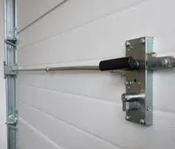 Grapevine Locksmith Service Grapevine, TX 682-233-6677 - 6a-Garage-Door-Locks