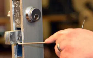 Grapevine Locksmith Service Grapevine, TX 682-233-6677 - 9a-Emergency-Locksmith